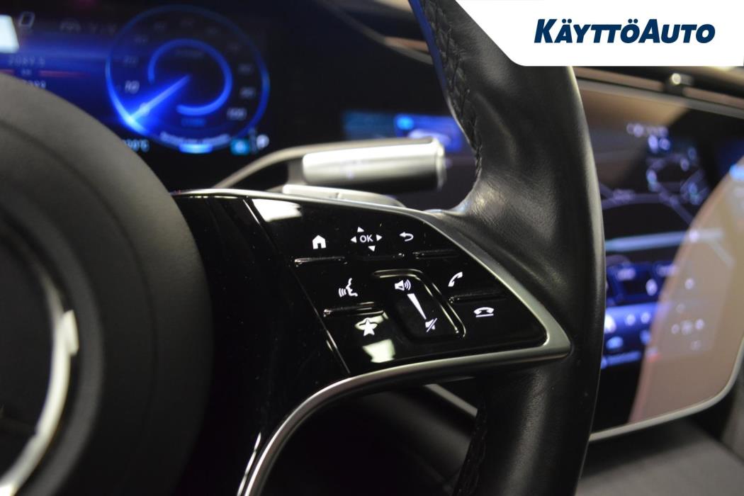 MERCEDES-BENZ EQS 2022