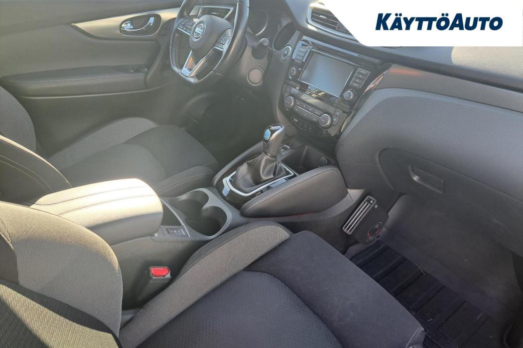 NISSAN Qashqai 2019