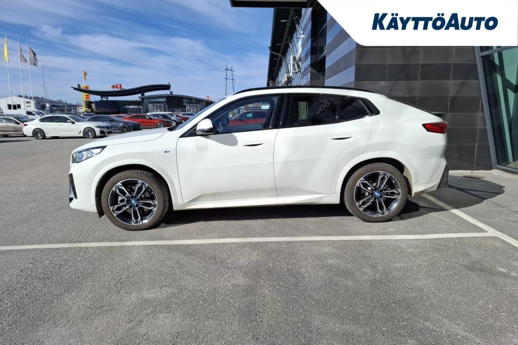 BMW iX2 2024