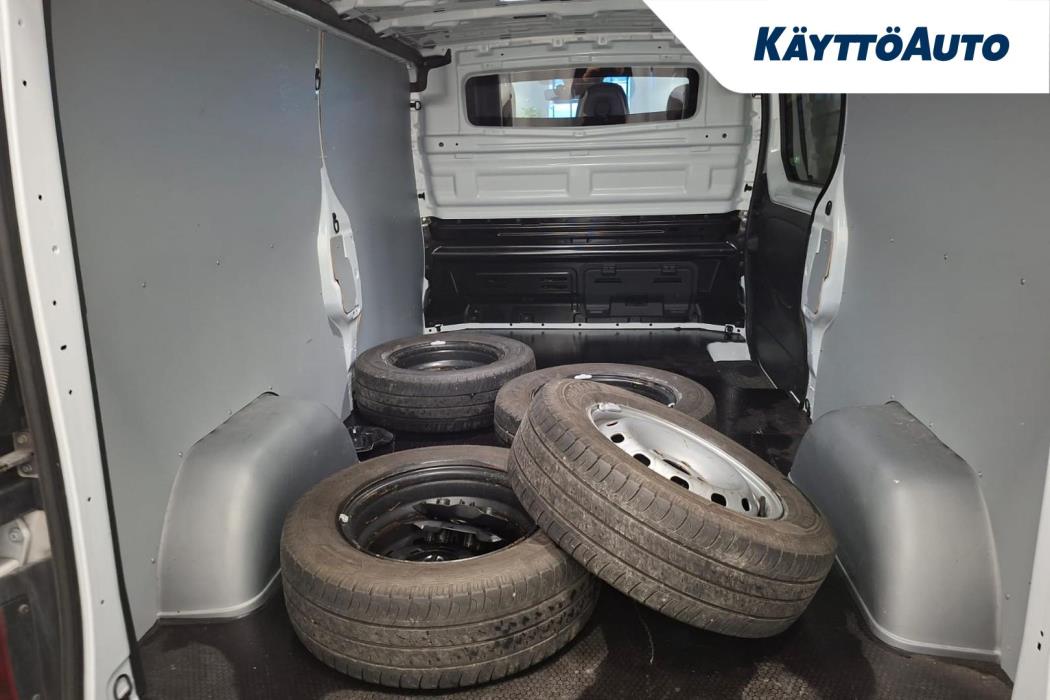 NISSAN Primastar 2023