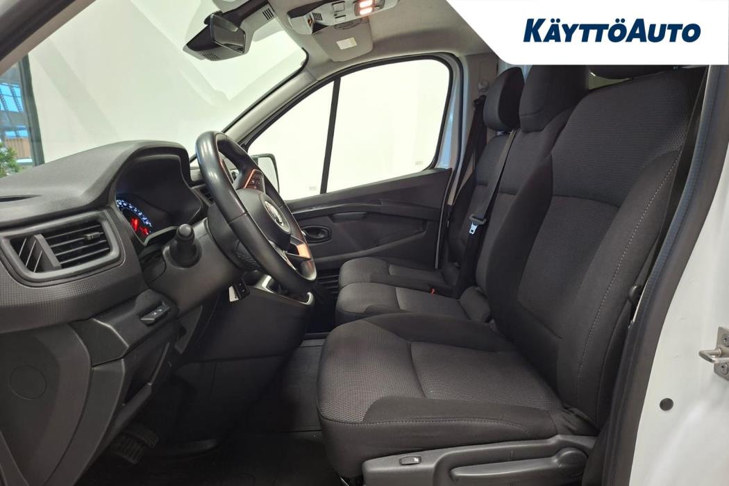 NISSAN Primastar 2023