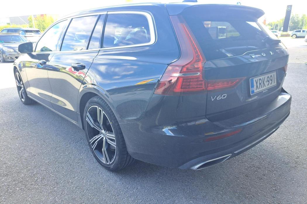 VOLVO V60 2022