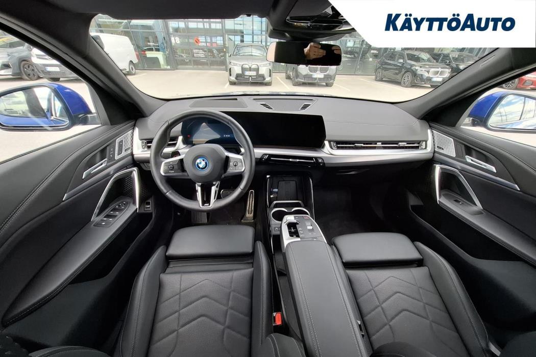 BMW iX2 2025