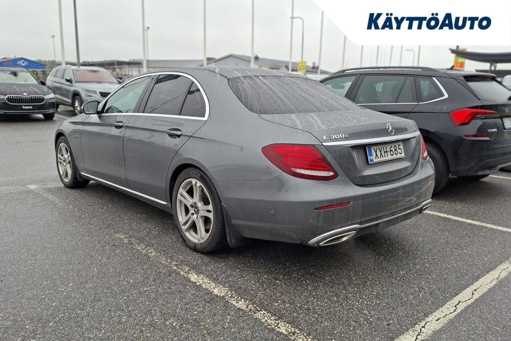 MERCEDES-BENZ E 2019