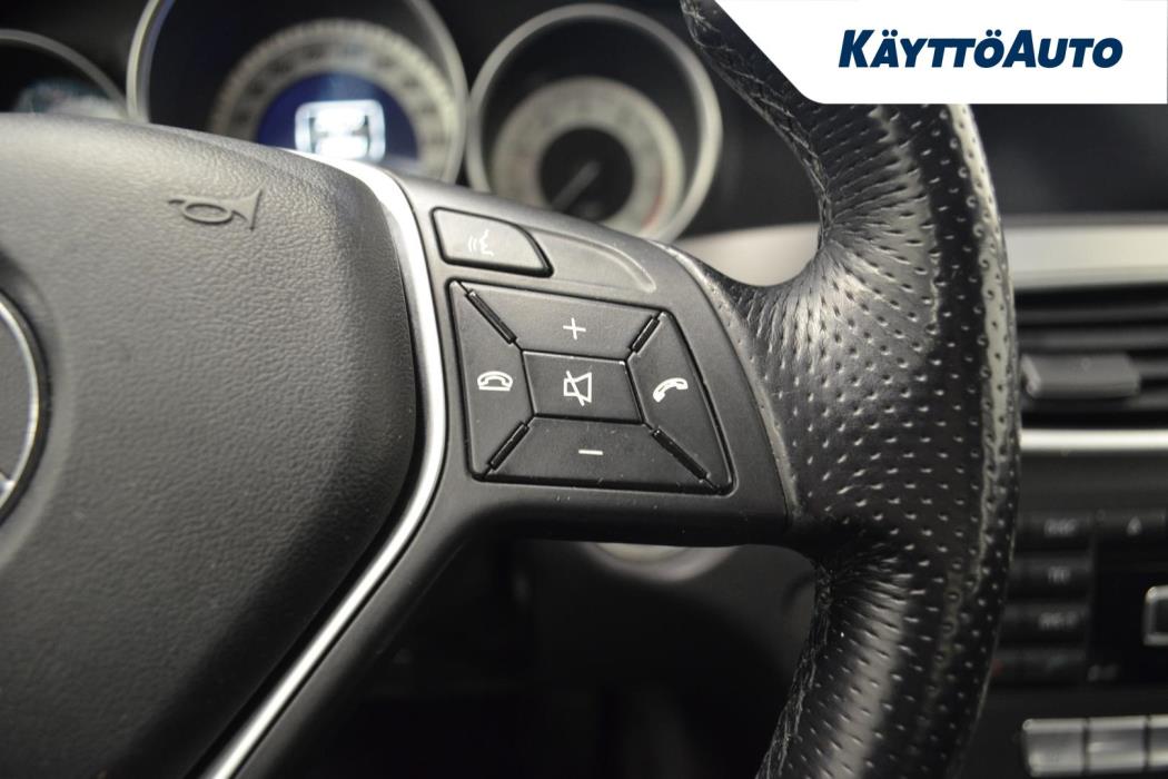 MERCEDES-BENZ C 2012