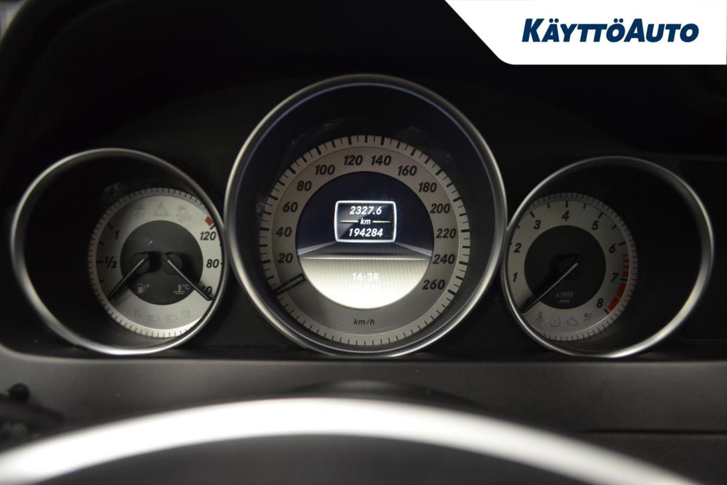 MERCEDES-BENZ C 2012