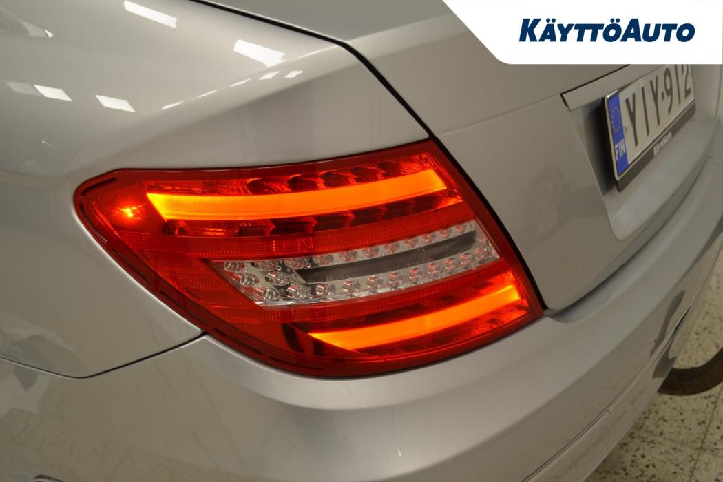 MERCEDES-BENZ C 2012