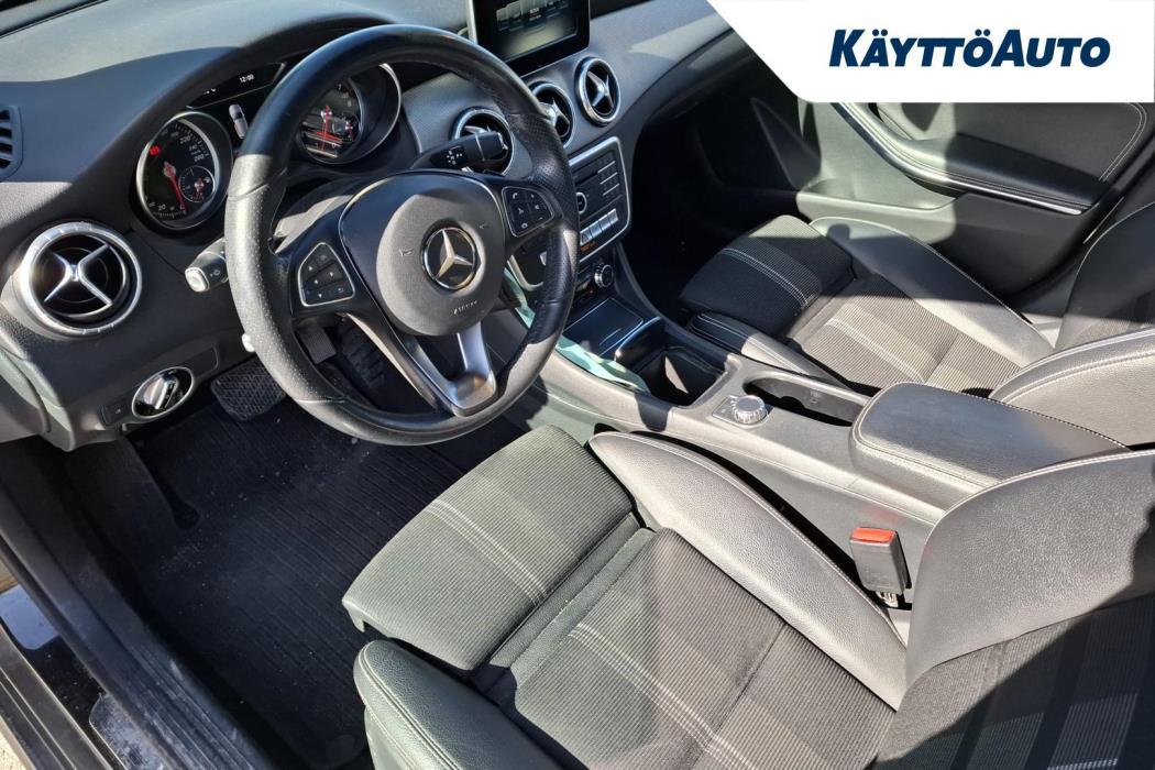 MERCEDES-BENZ CLA 2016