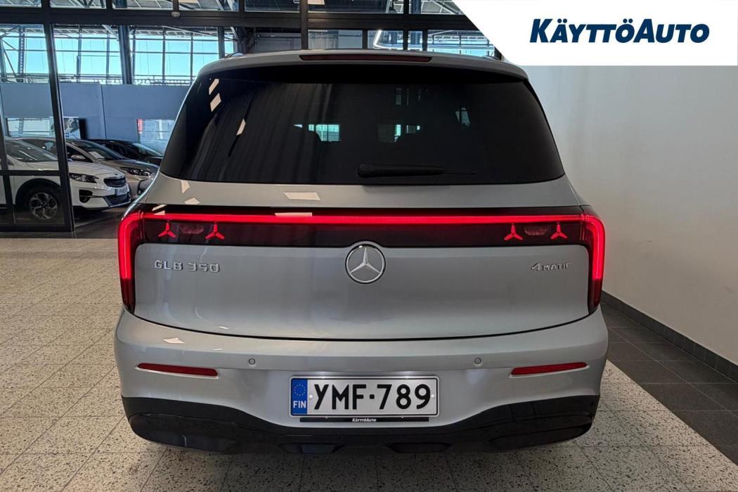 MERCEDES-BENZ GLB 2026