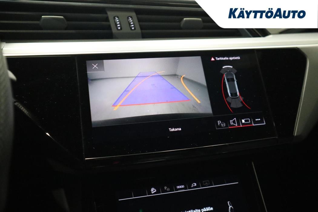 AUDI e-tron 2021