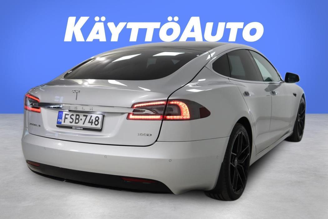 TESLA Model S 2018