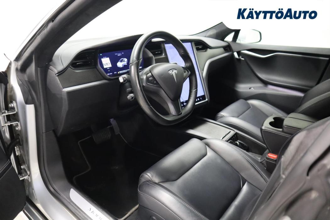 TESLA Model S 2018