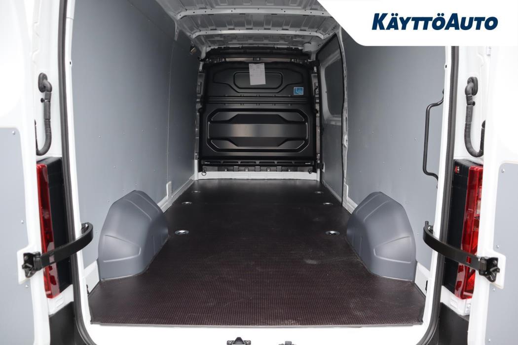 NISSAN Interstar 2026