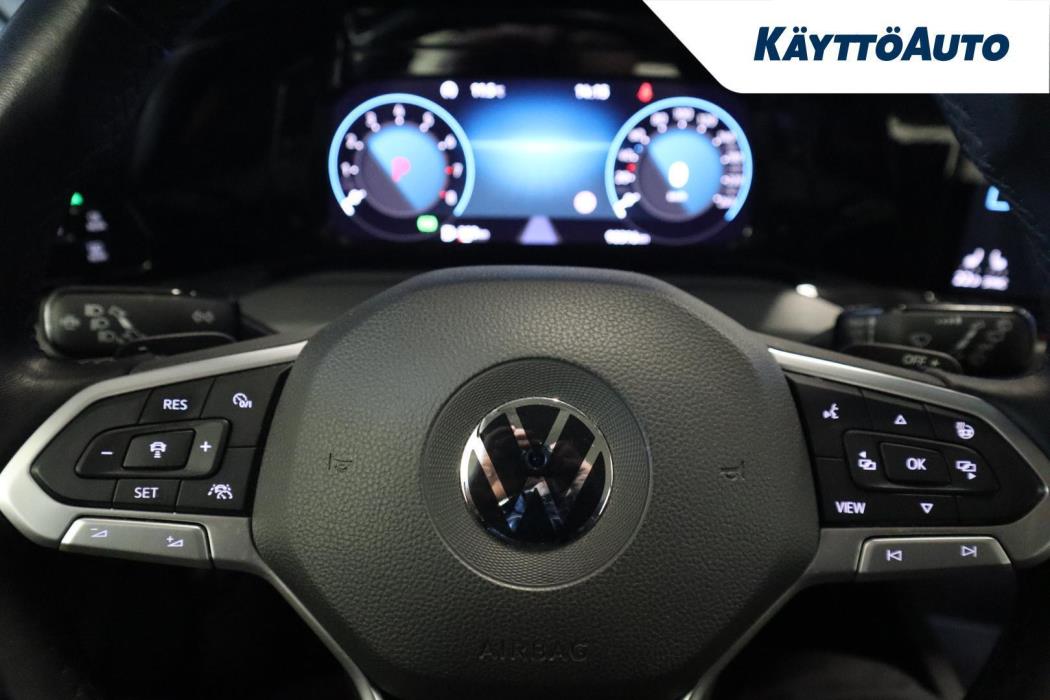 VOLKSWAGEN Golf 2021