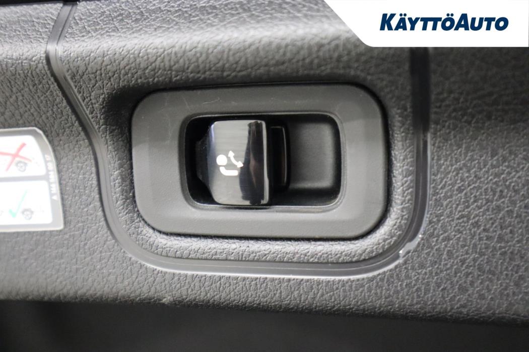 MERCEDES-BENZ EQE 2022