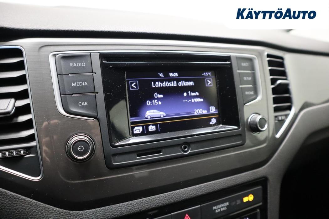 VOLKSWAGEN Golf Sportsvan 2016