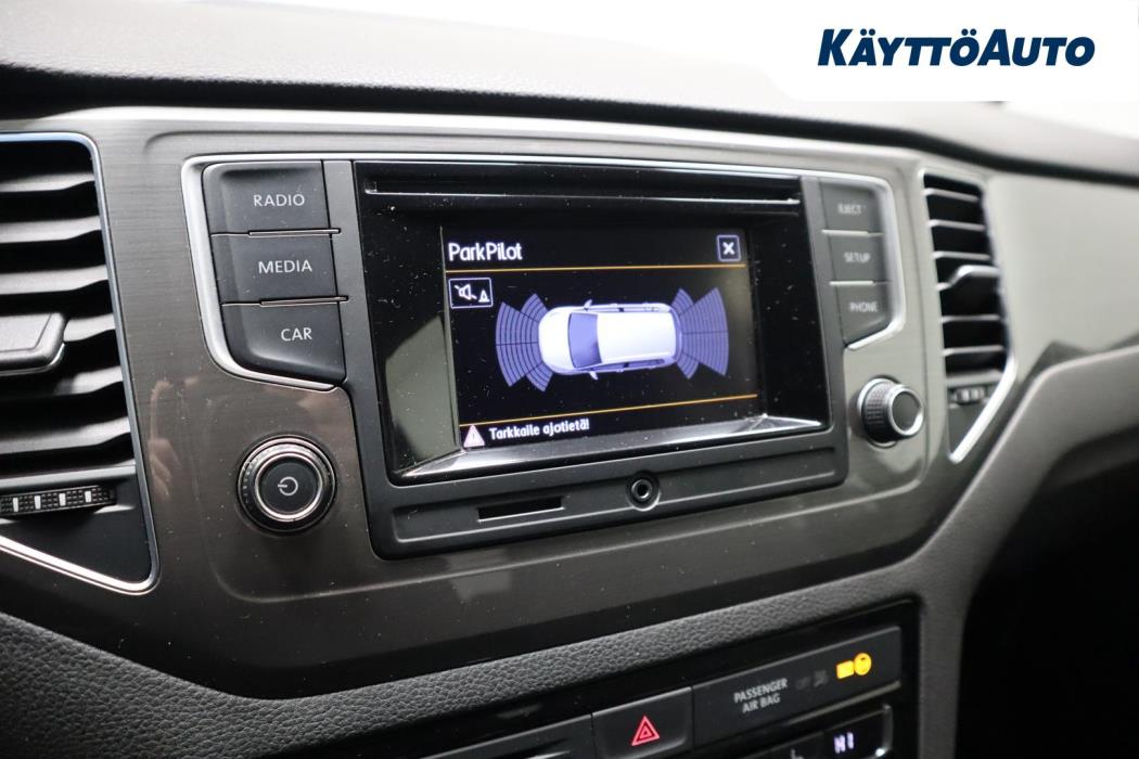 VOLKSWAGEN Golf Sportsvan 2016