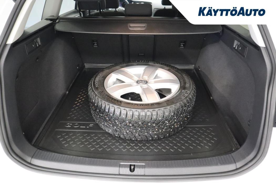 VOLKSWAGEN Golf 2018