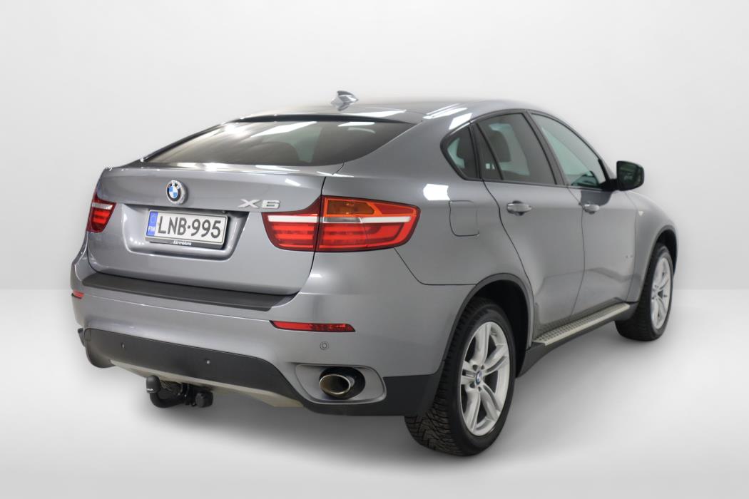 BMW X6 2013