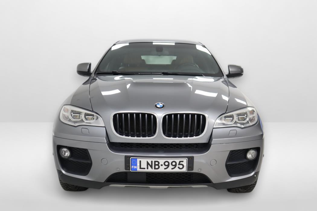 BMW X6 2013