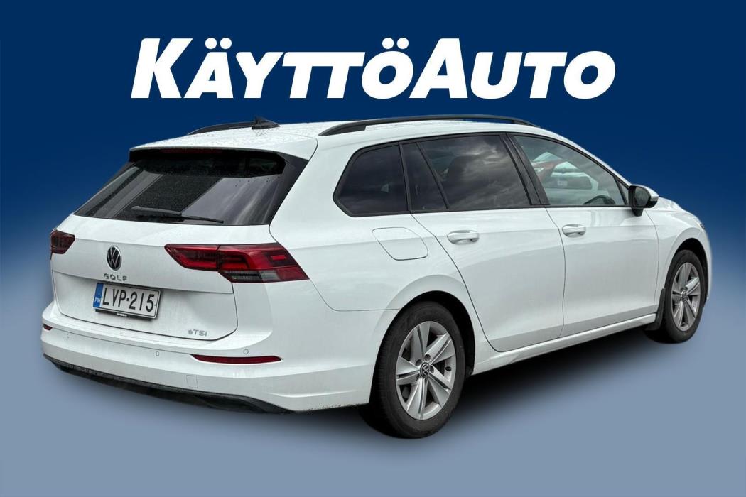 VOLKSWAGEN Golf 2024