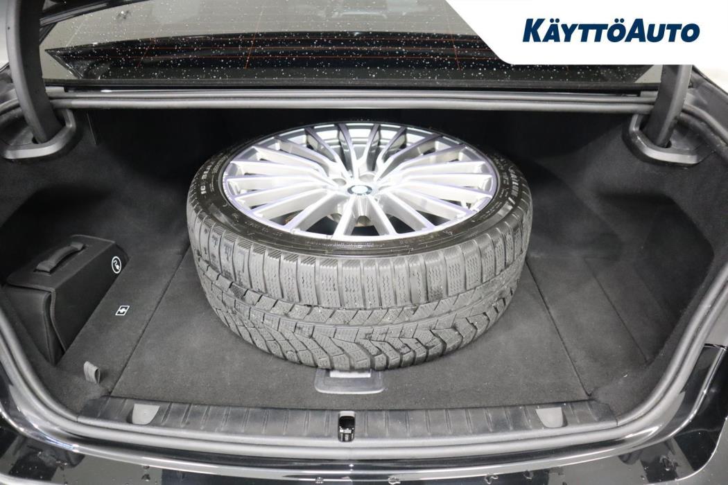 BMW 745 2019