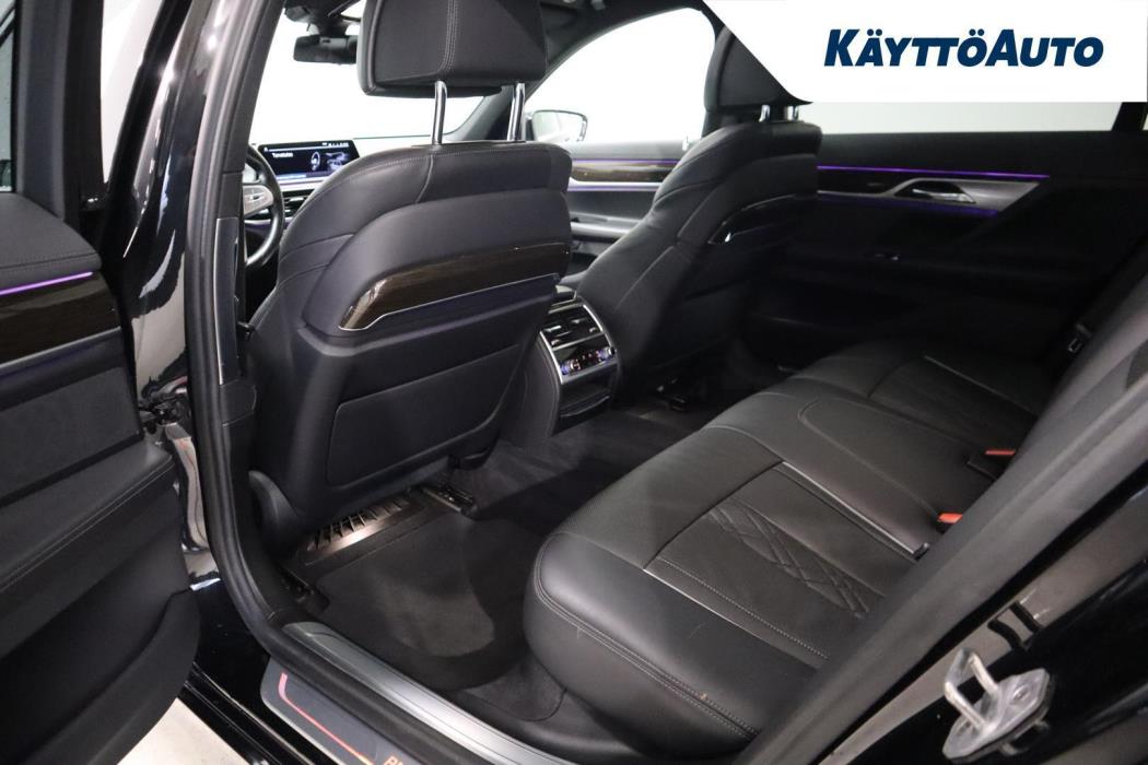 BMW 745 2019