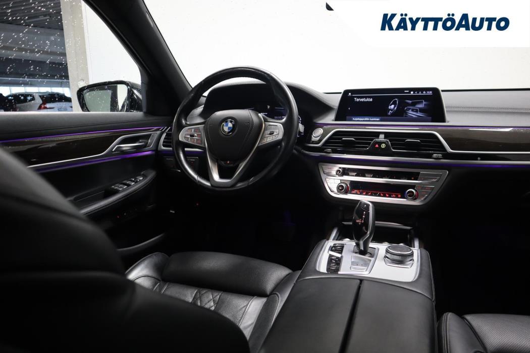 BMW 745 2019