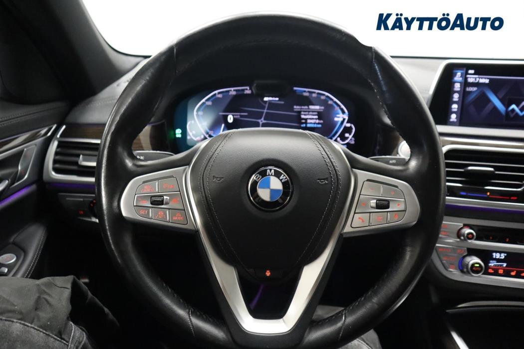 BMW 745 2019