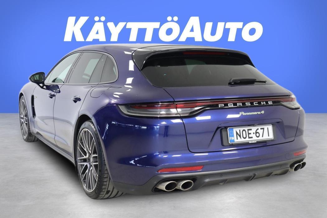 PORSCHE Panamera 2022