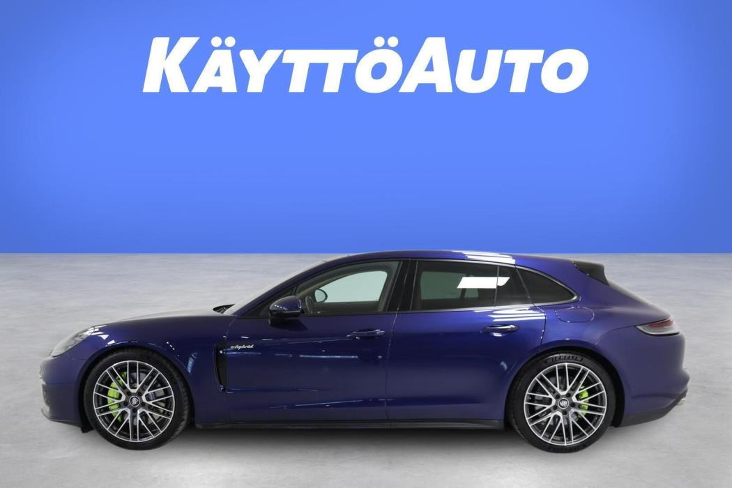 PORSCHE Panamera 2022