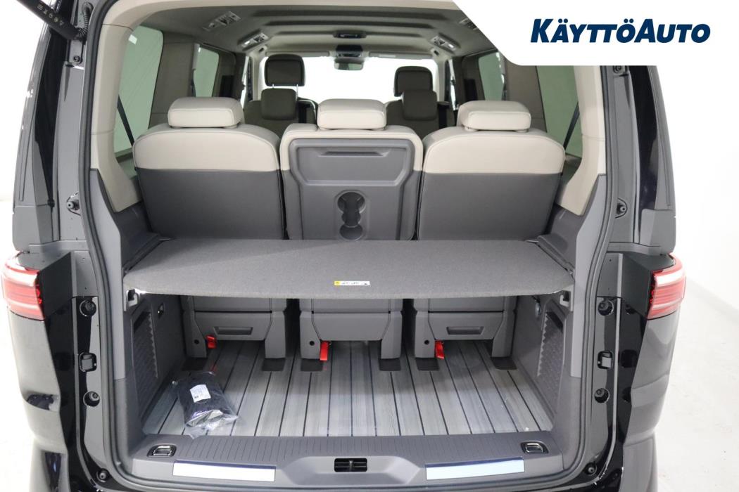 VOLKSWAGEN Multivan 2026