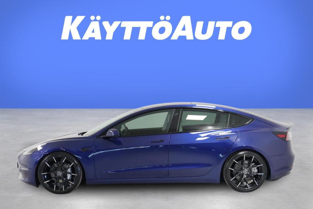 TESLA Model 3 2020