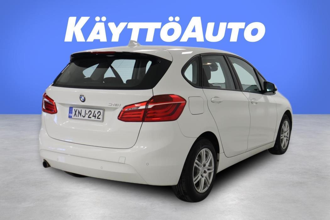 BMW 218 2015
