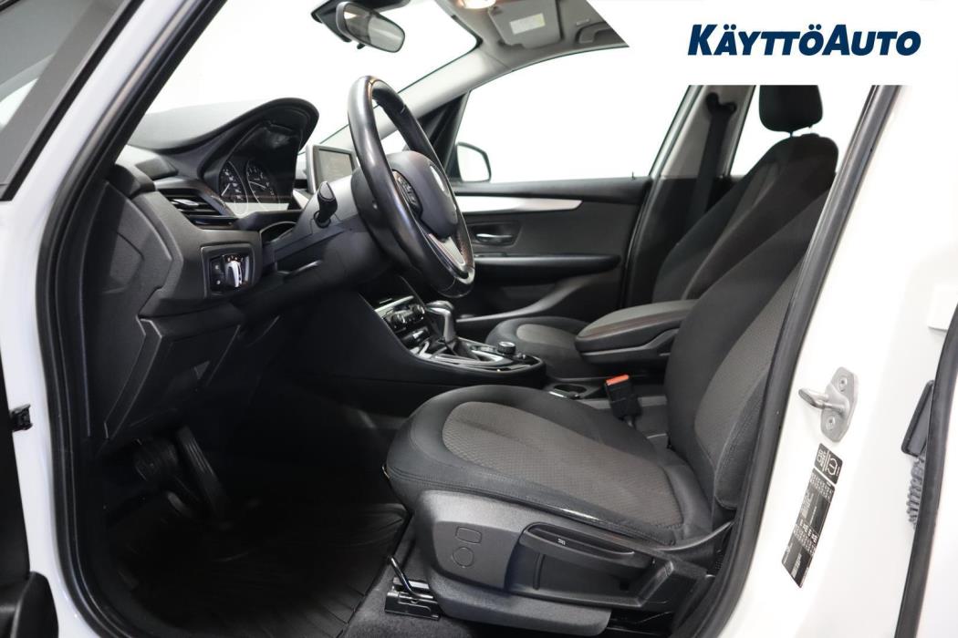 BMW 218 2015