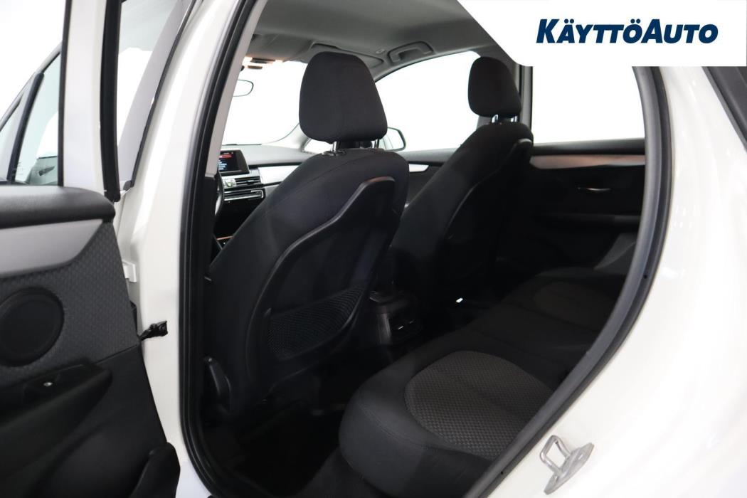 BMW 218 2015