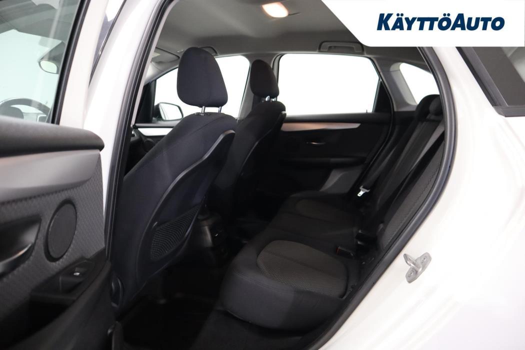 BMW 218 2015