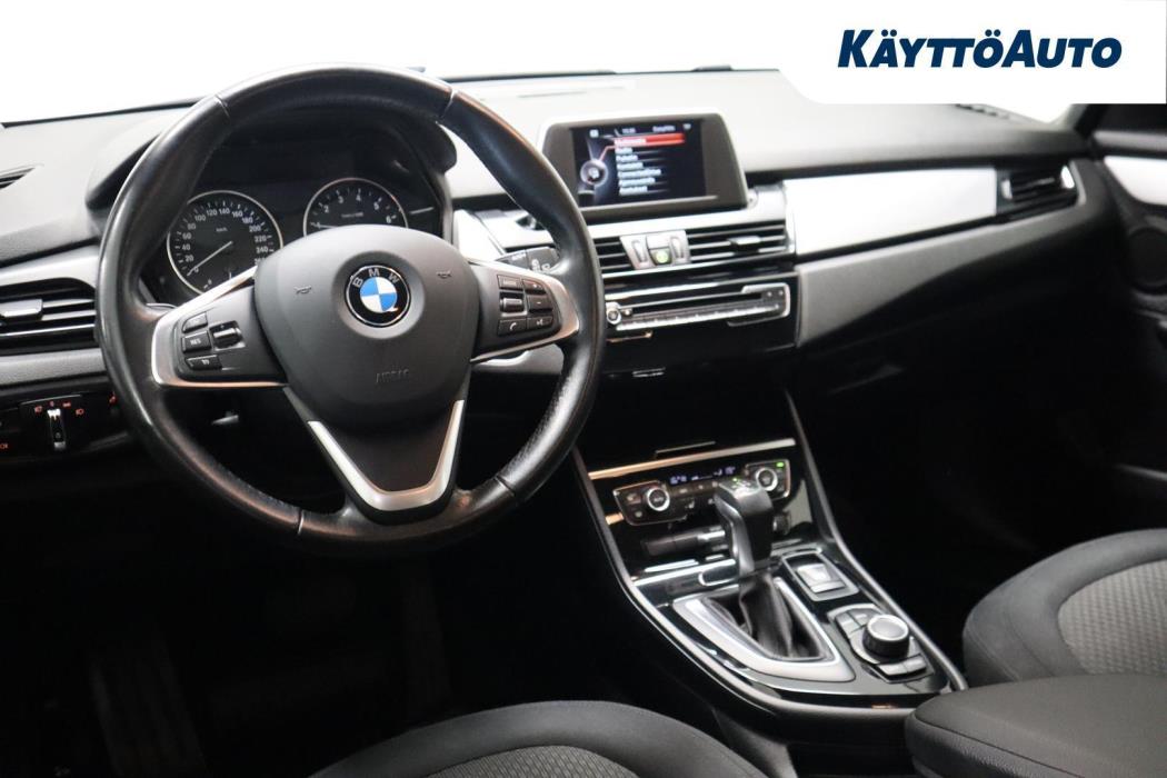 BMW 218 2015