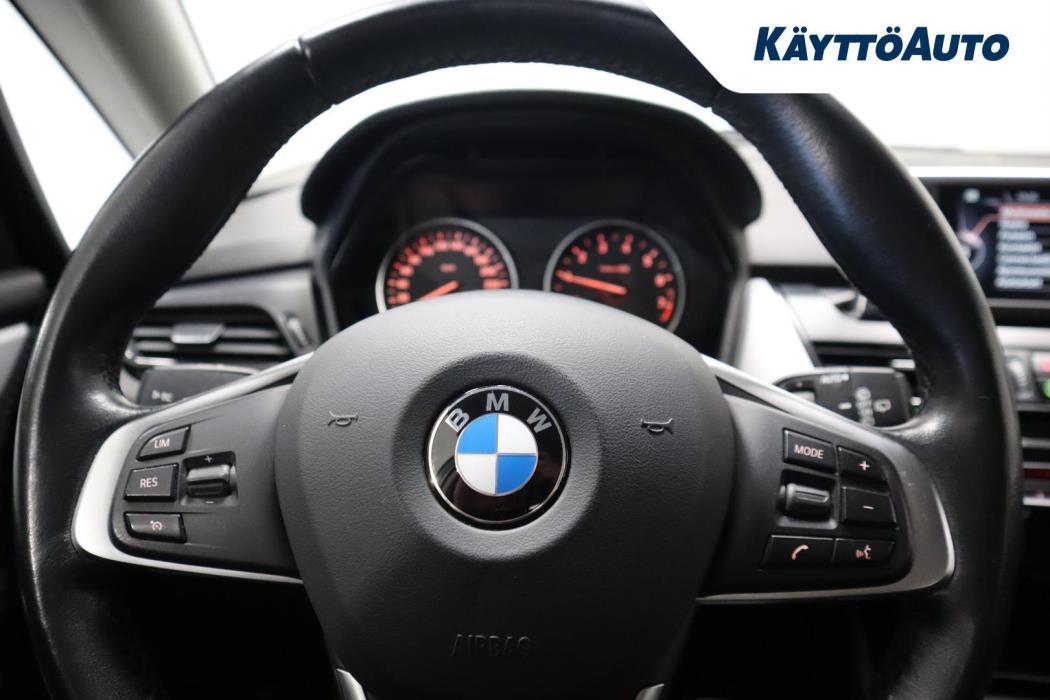 BMW 218 2015