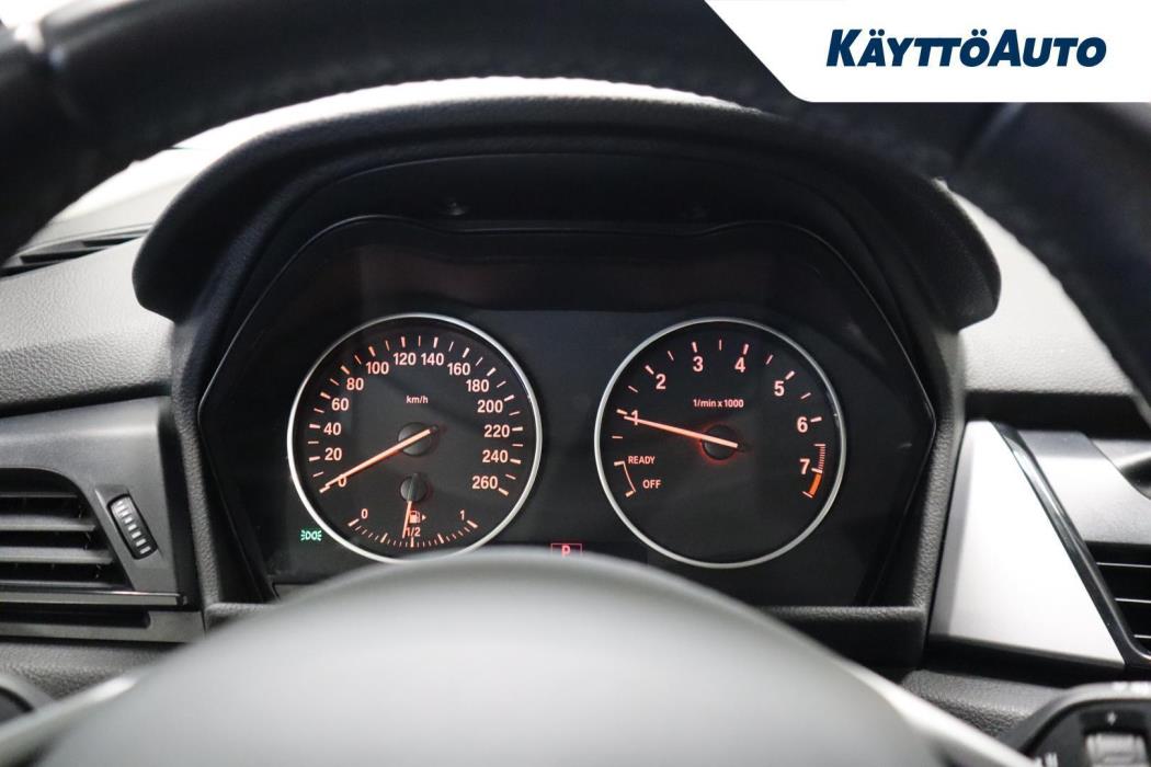 BMW 218 2015