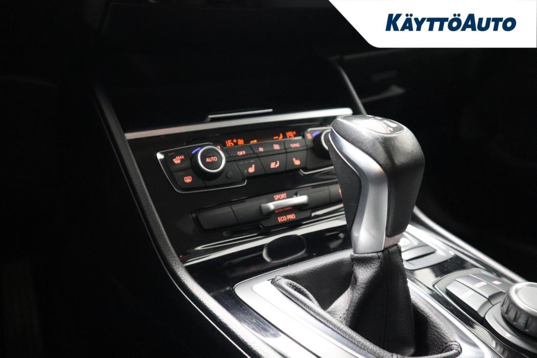 BMW 218 2015