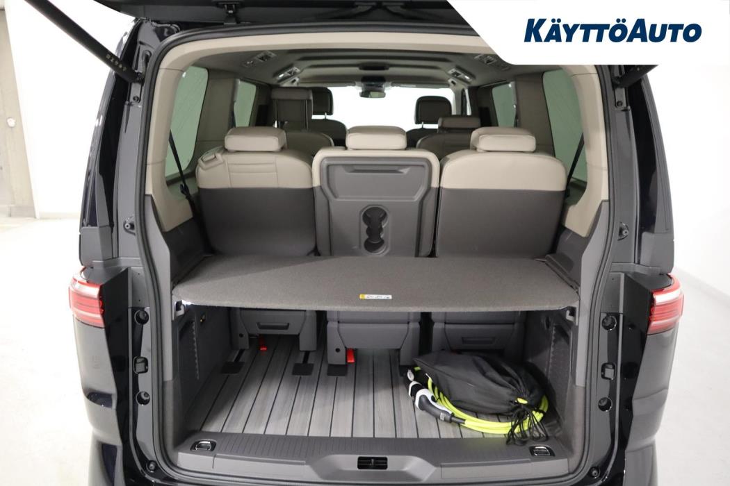 VOLKSWAGEN Multivan 2025