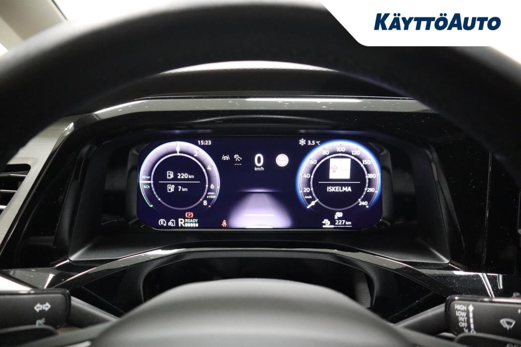 VOLKSWAGEN Multivan 2025