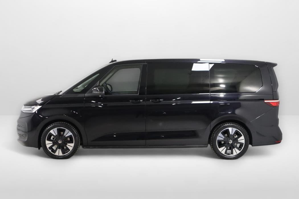 VOLKSWAGEN Multivan 2025