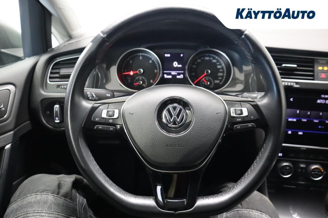 VOLKSWAGEN Golf 2019