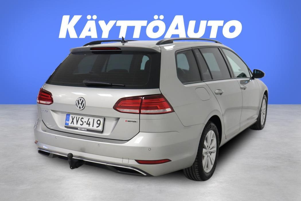VOLKSWAGEN Golf 2019