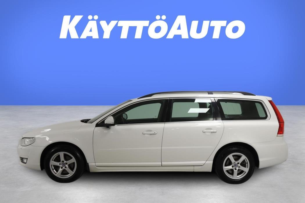 VOLVO V70 2015