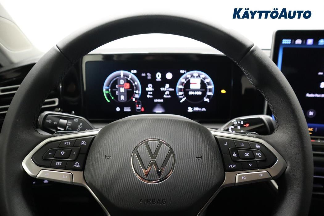 VOLKSWAGEN Tiguan 2026