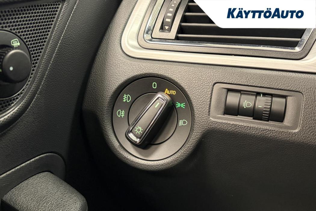 SKODA Rapid 2015