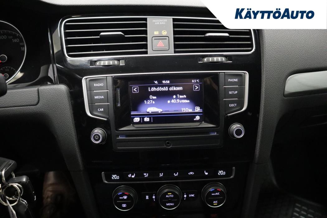 VOLKSWAGEN Golf 2016